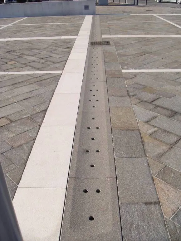 Granite Plaza Paving