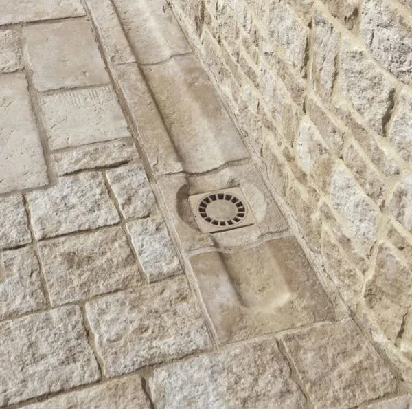 Limestone Cobble Paving