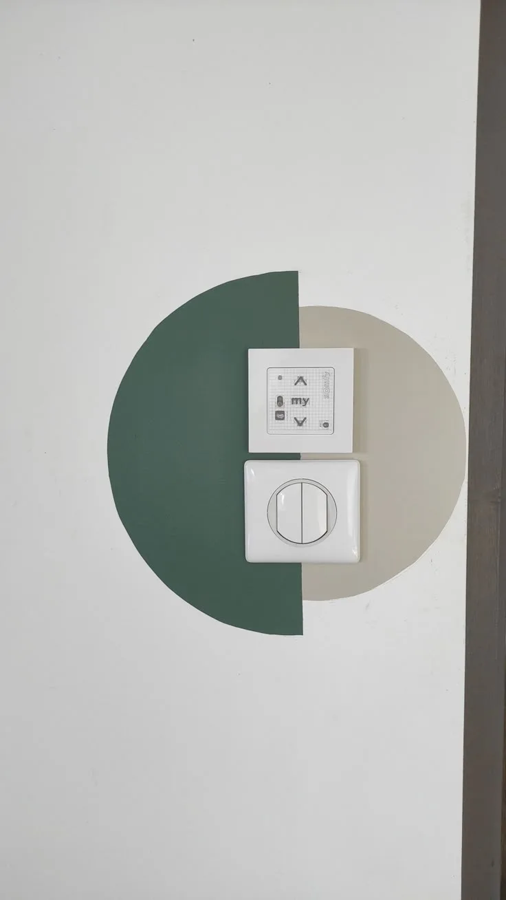 Sage & Beige Circle · Wall Detail